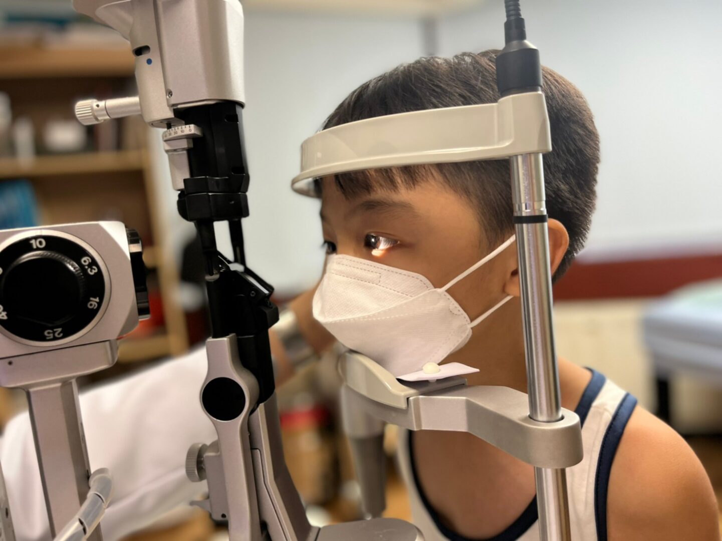 孩童應每年做一次視力檢查。